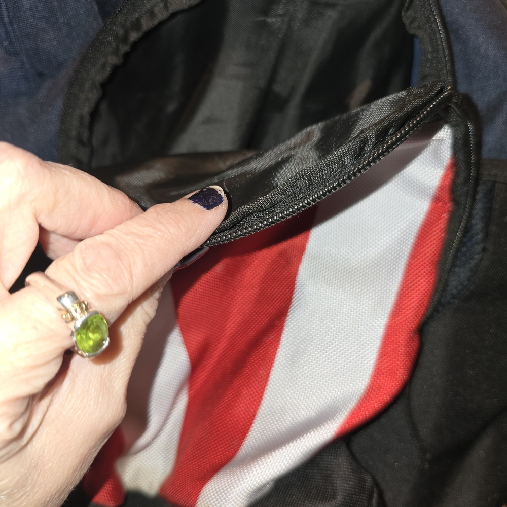 MARVEL CAPTAIN AMERICA BACKPACK - image 6